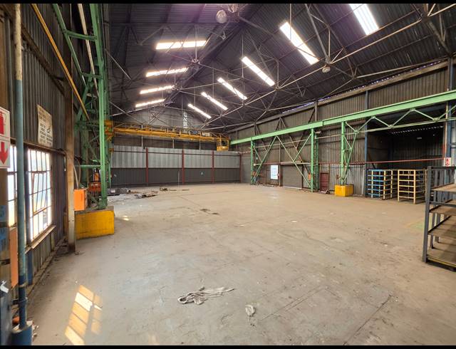 1,000M² FACTORY TO LET IN BOKSBURG EAST